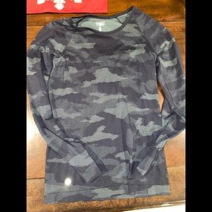 Women’s Athleta Long Sleeve